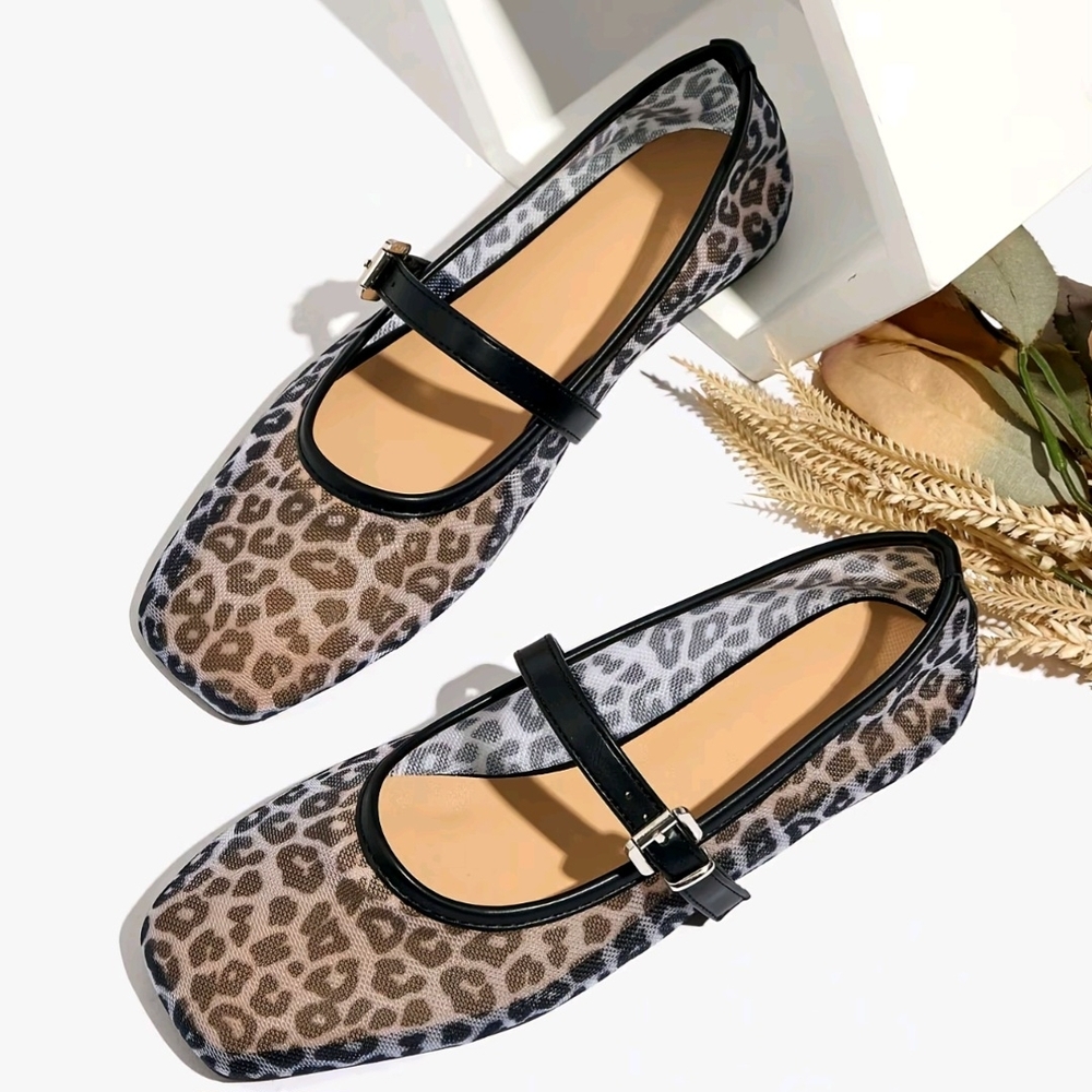 BRAND NEW Chic Leopard Print Mesh Flats